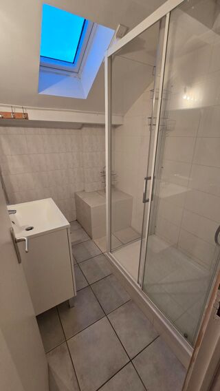  Maison à louer 5 pièces 82 m²