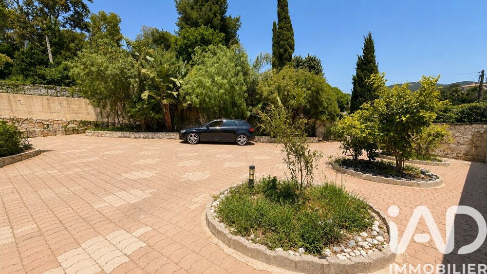 � vendre  Maison Carqueiranne (83320)
