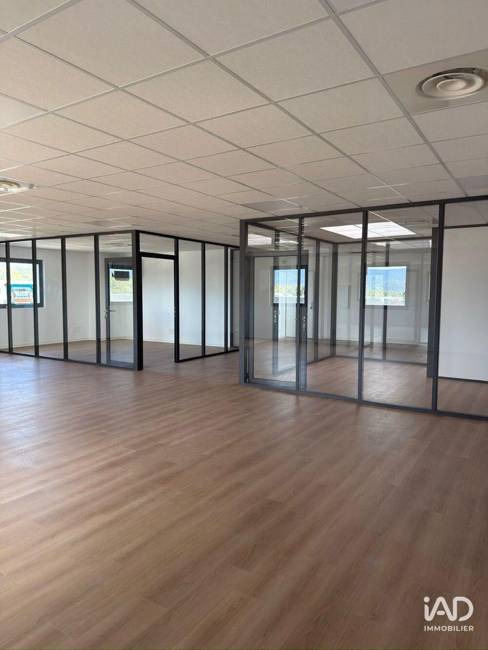  Location - 155 m² Signes (83870)