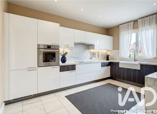  Maison à vendre 8 pièces 227 m²