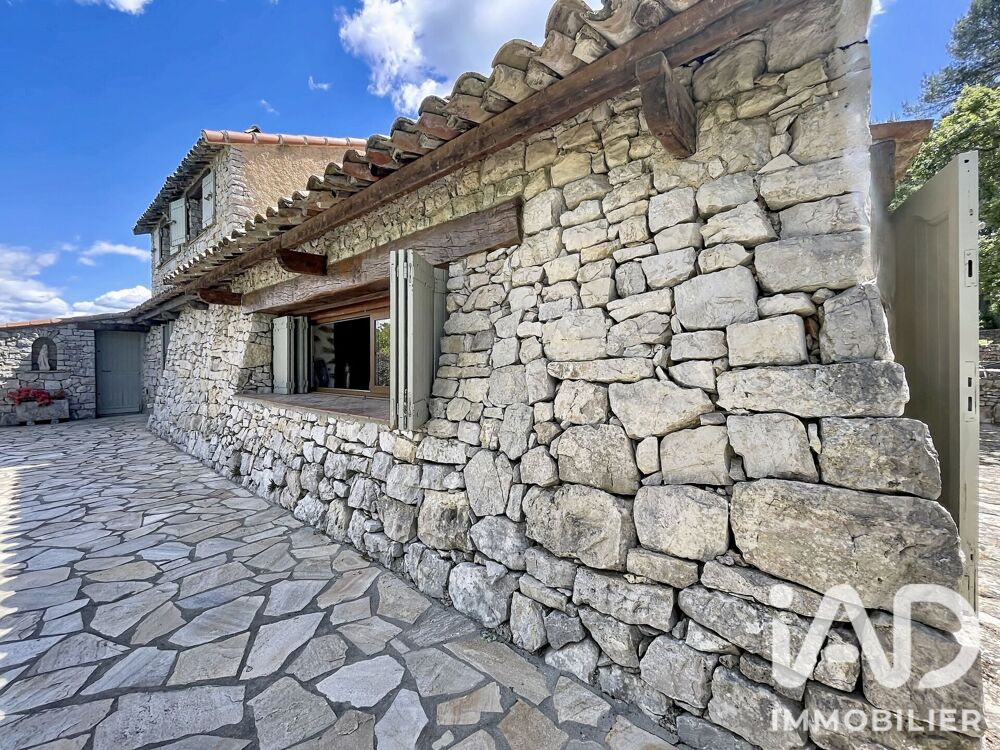 Vente Maison Vente Maison traditionnelle 9 pièces Tourrettes