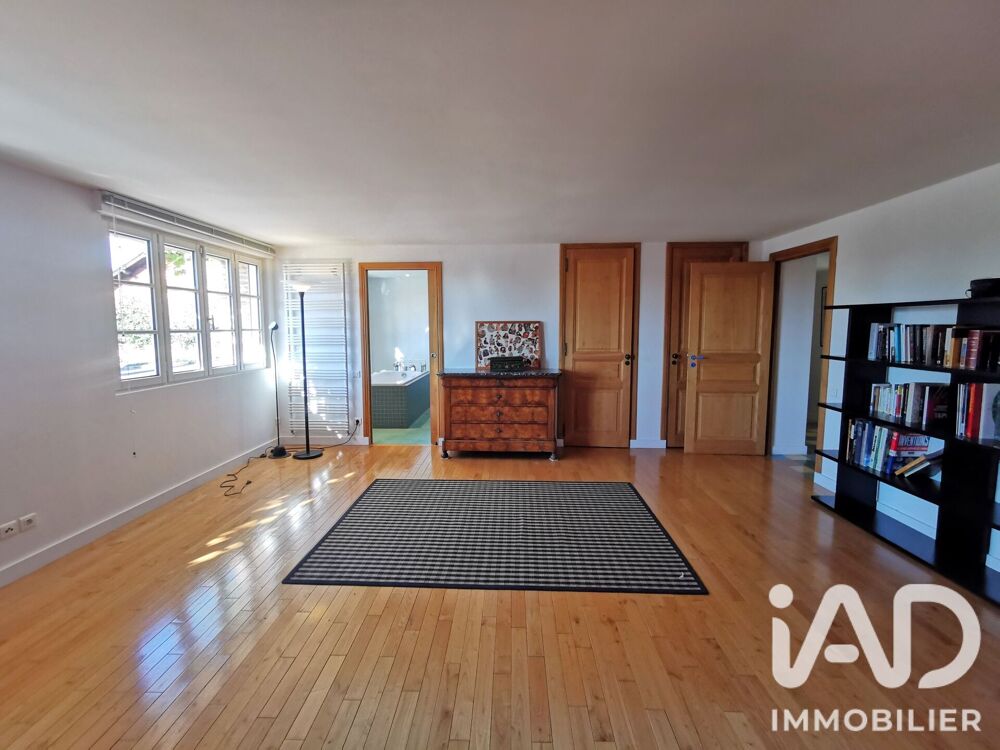 à vendre  Maison Figeac (46100)