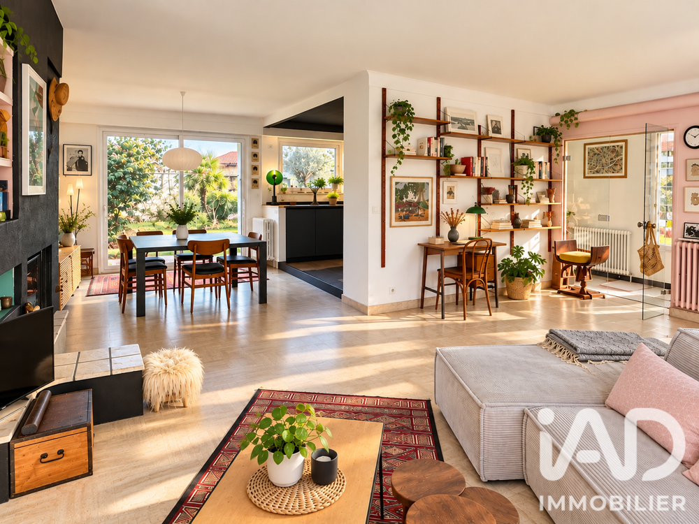 Vente Maison Vente Maison d'architecte 8 pièces Nantes