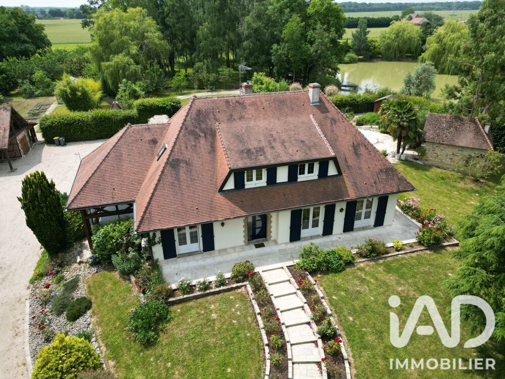 Vente Maison Vente Domaine 8 pièces Mervans