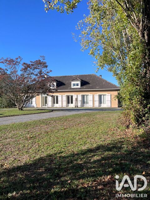  Vente Demeure 9 pièces Maison - 9 pièce(s) - 220 m²