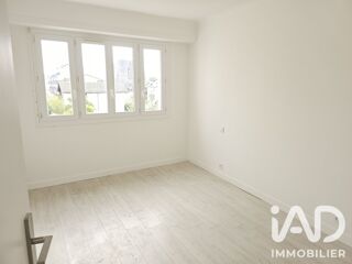  Appartement à louer 4 pièces 76 m²