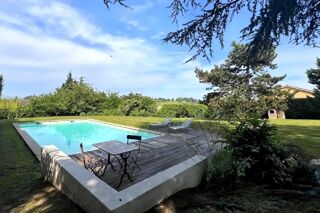  Maison  vendre 7 pices 215 m