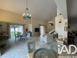  Maison � vendre 9 pi�ces 240 m�