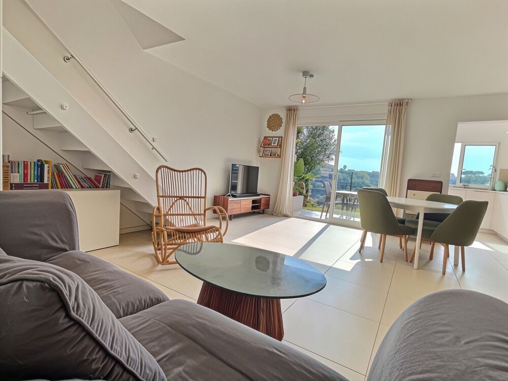 Vente Maison Villa T3 avec Vue Mer, Plein Sud & Piscine à Cagnes-sur-Mer Cagnes sur mer