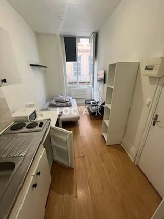  Appartement à louer 1 pièce 18 m²