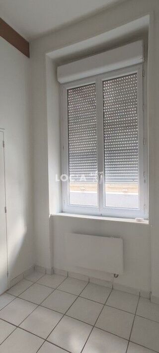  Appartement à louer 1 pièce 32 m²
