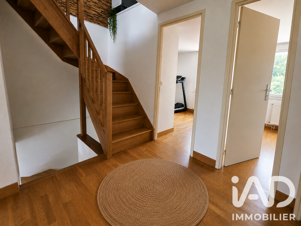 Vente Maison Vente Maison traditionnelle 6 pièces Savigny-le-temple