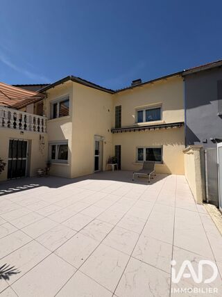  Maison à vendre 13 pièces 215 m²