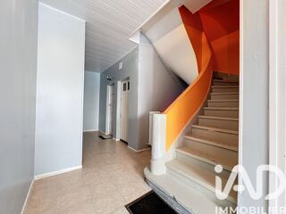  Immeuble à vendre 185 m²