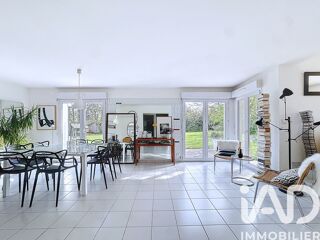  Maison à vendre 8 pièces 217 m²