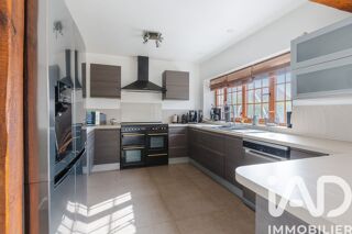  Maison à vendre 10 pièces 275 m²