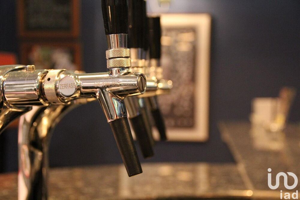   Vente Bar-brasserie 137 m&sup2; 