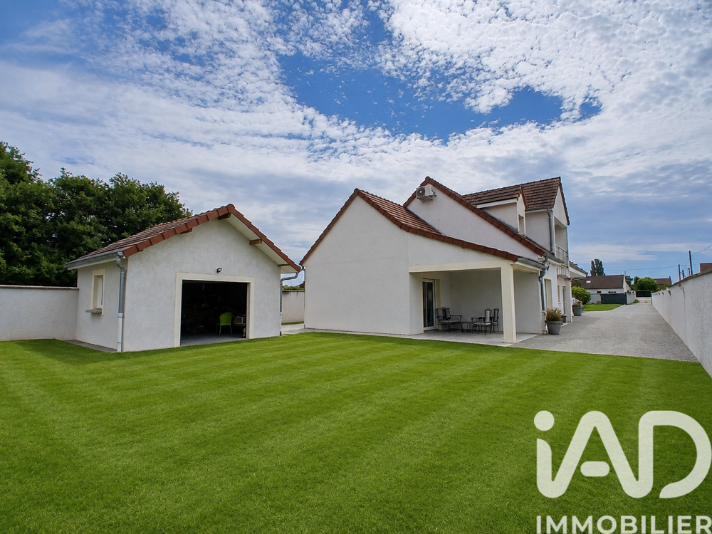 Vente Maison Vente Maison/villa 8 pièces Saint-marcel