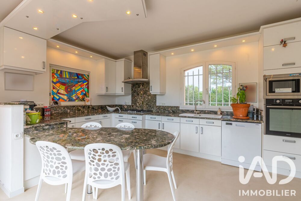 à vendre  Maison Roquebrune-sur-Argens (83520)