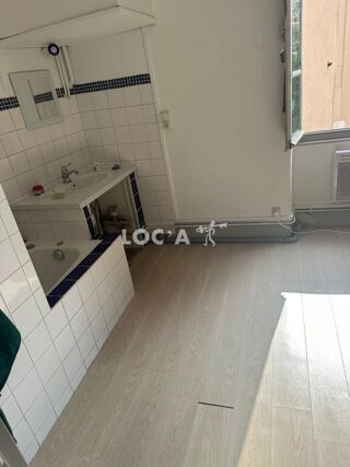  Appartement à louer 2 pièces 50 m²