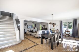  Maison à vendre 10 pièces 265 m²