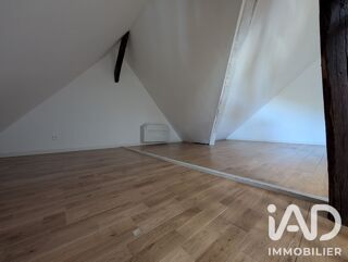  Appartement à louer 3 pièces 84 m²