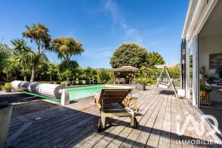  Maison à vendre 8 pièces 237 m²