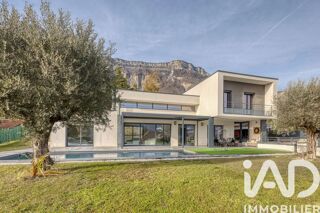  Maison à vendre 6 pièces 249 m²