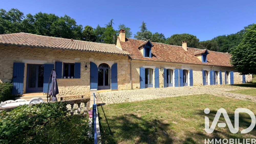 Maison 9 pièces 326 m² · à Lembras · 326 m² · 469 000 €