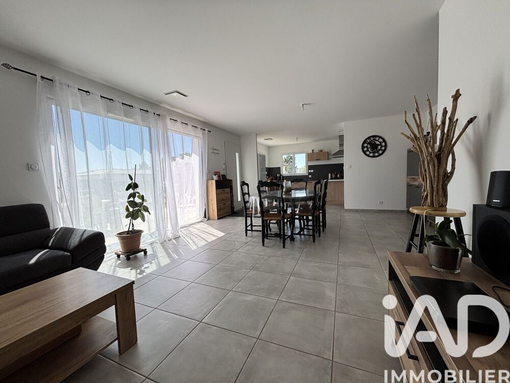 Vente Maison Vente Maison/villa 4 pièces Uzer