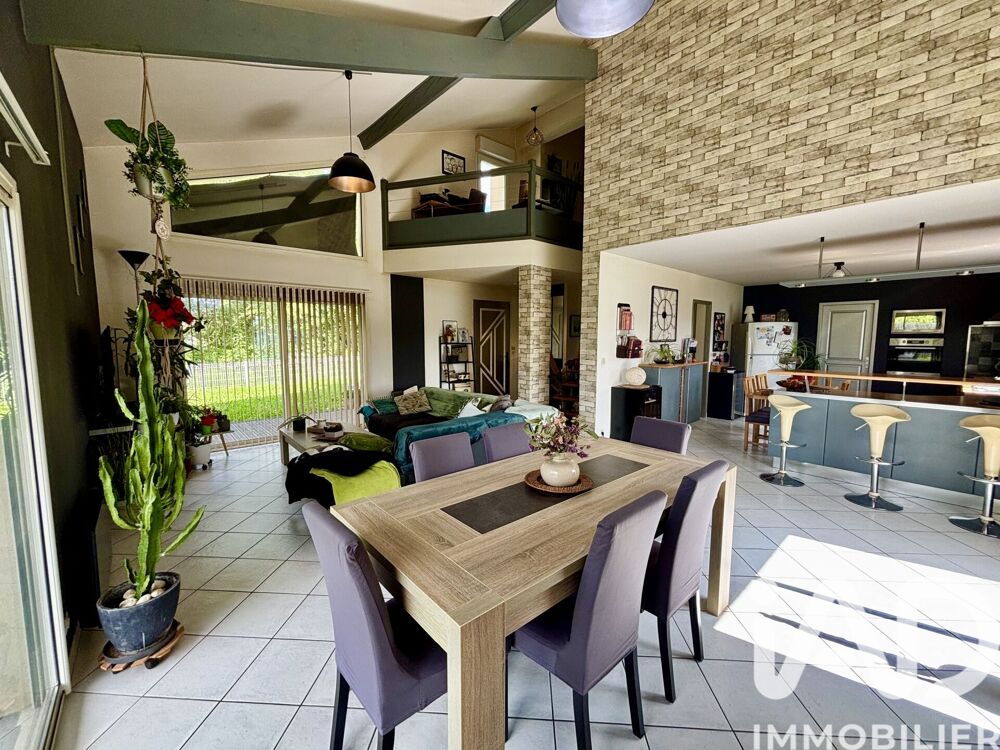 Vente Maison Vente Maison d'architecte 5 pièces Sainte-eulalie