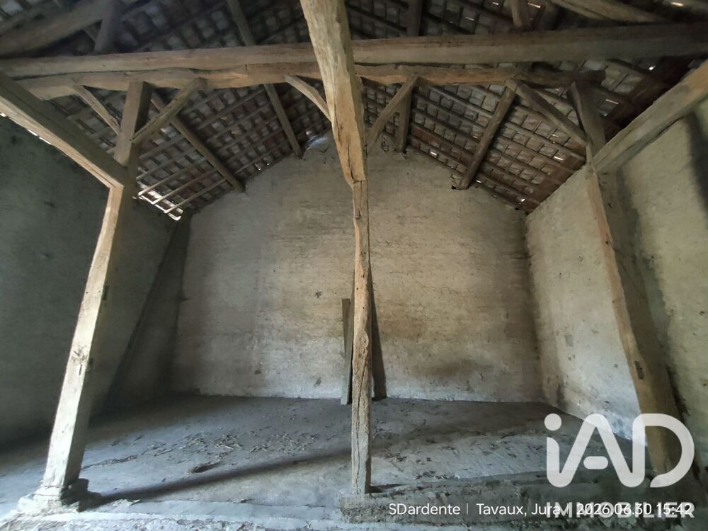 Maison 10 pièces 290 m² · à Tavaux · 290 m² · 95 000 €