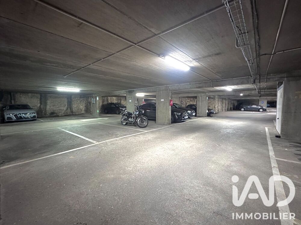 Vente Parking/Garage Vente Parking 400 m&sup2; Paris 3
