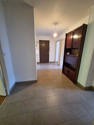  Appartement à louer 3 pièces 67 m²