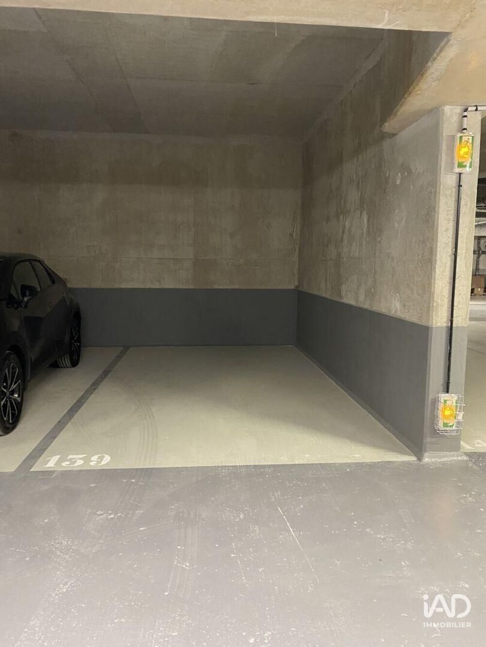 location Parking / Garage - 14 m² Asnières-sur-Seine (92600)