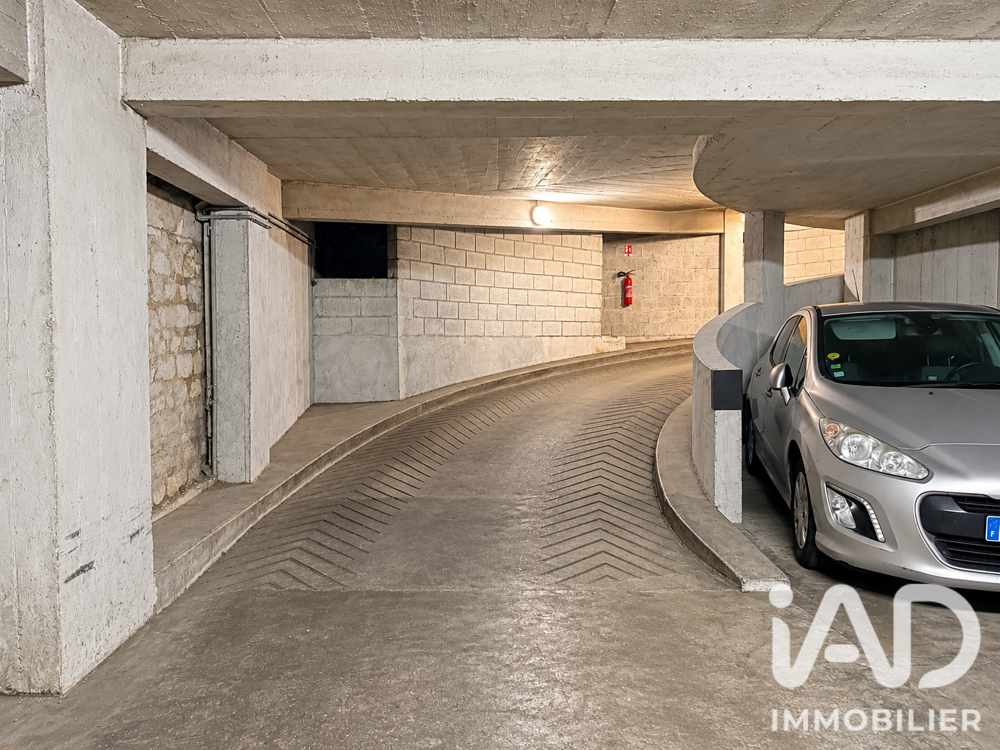 Vente Parking/Garage Vente Parking 12 m&sup2; Paris 7