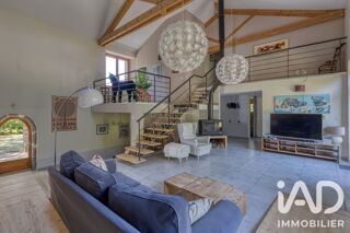  Maison à vendre 6 pièces 215 m²