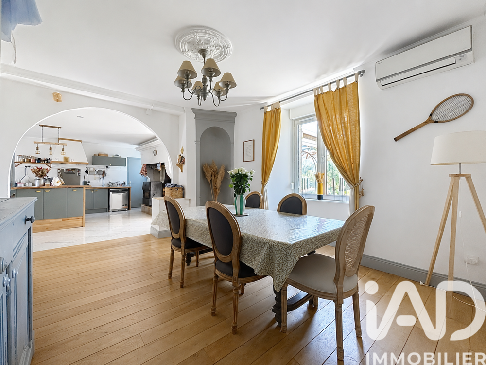 Maison 8 pièces 256 m² · à Souilly · 256 m² · 199 000 €