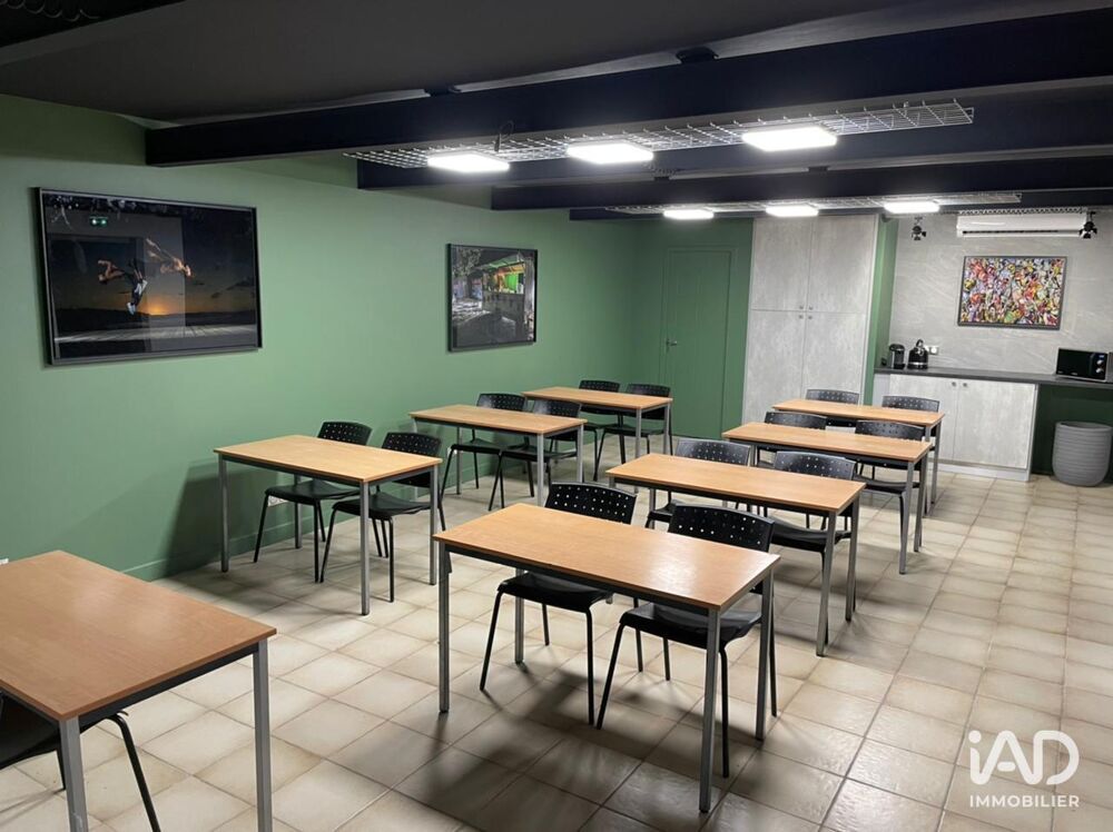   Location - 150 m² 