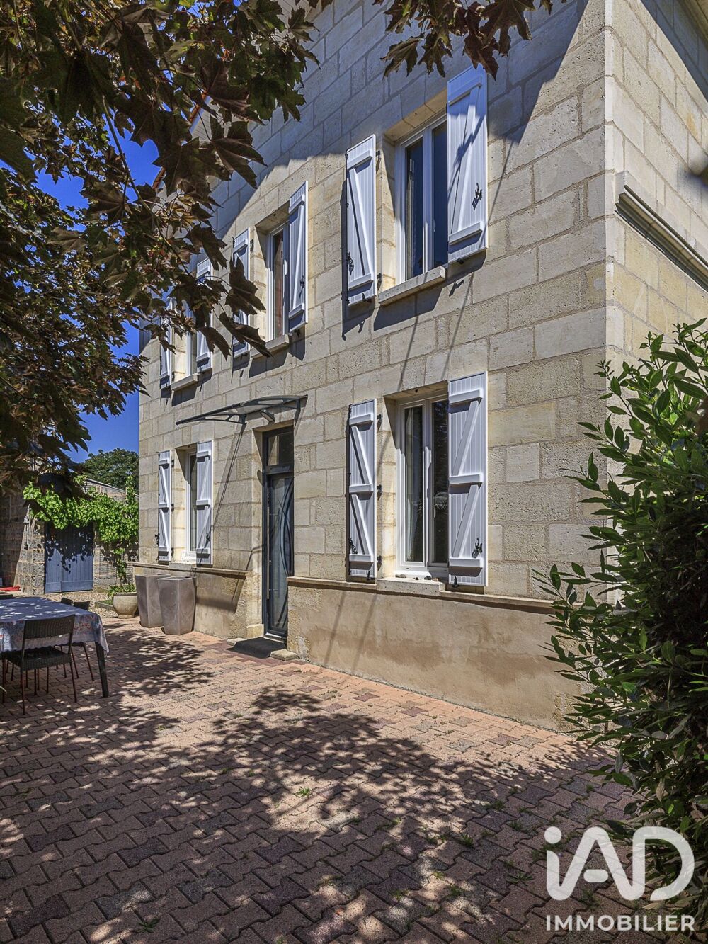 Maison 5 pièces 147 m² · à Saint-Seurin-sur-l'Isle · 147 m² · 300 000 €