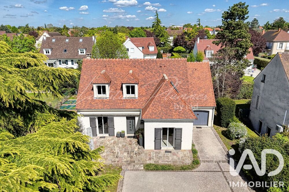 Vente Maison Vente Maison traditionnelle 6 pièces Croissy-sur-seine