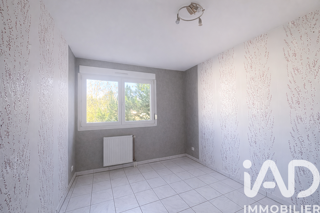  Appartement à louer 3 pièces 79 m²