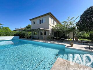  Maison � vendre 8 pi�ces 180 m�