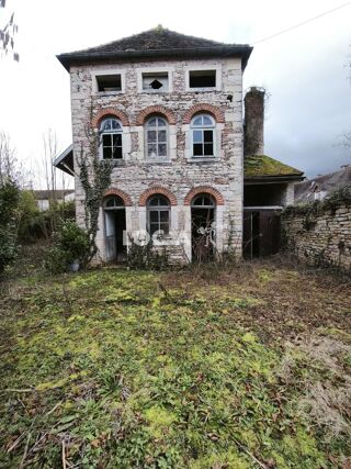  Immeuble � vendre 610 m� Genlis