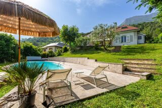  Maison � vendre 8 pi�ces 320 m�