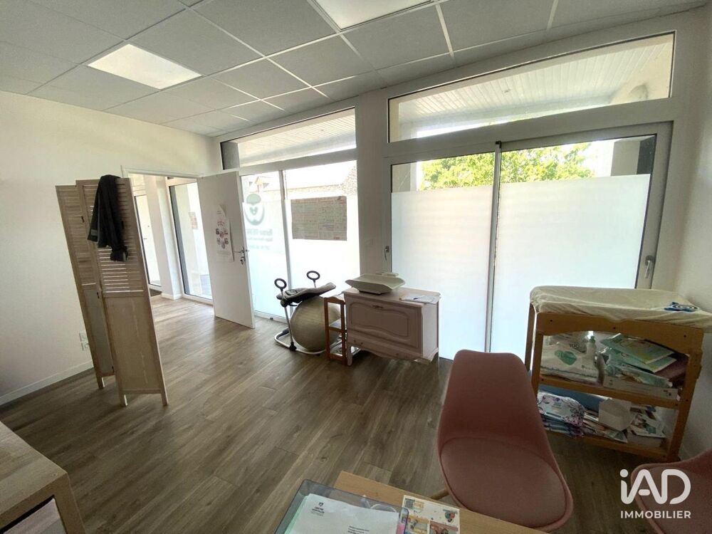   Location Bureaux 33 m&sup2; Piré-sur-seiche