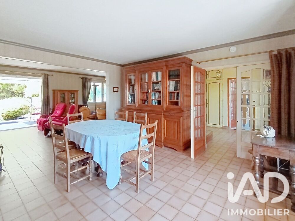 vente Maison - 6 pièce(s) - 200 m² Ormesson-sur-Marne (94490)