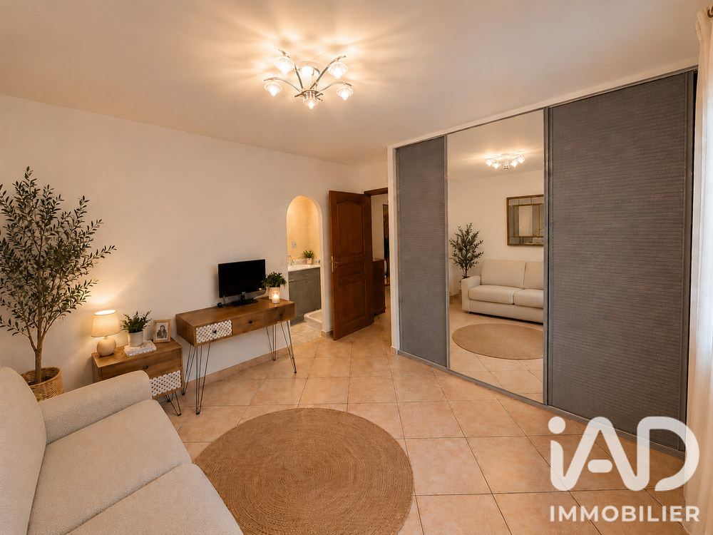 à vendre  Maison Cagnes-sur-Mer (06800)