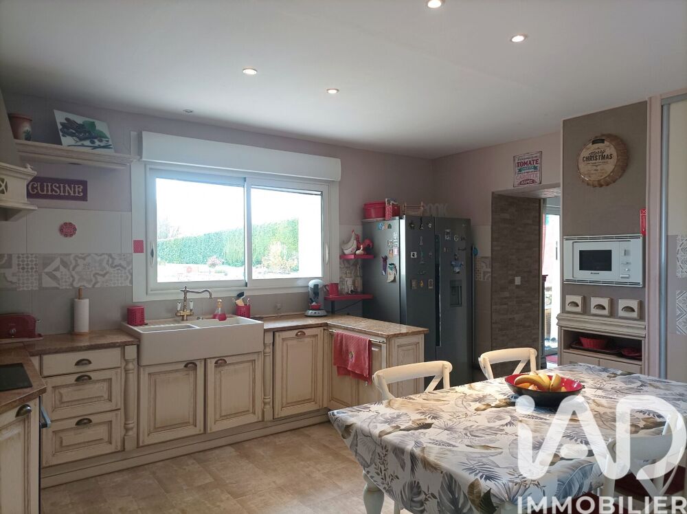 Vente Maison Vente Maison de village 10 pièces Corme-royal