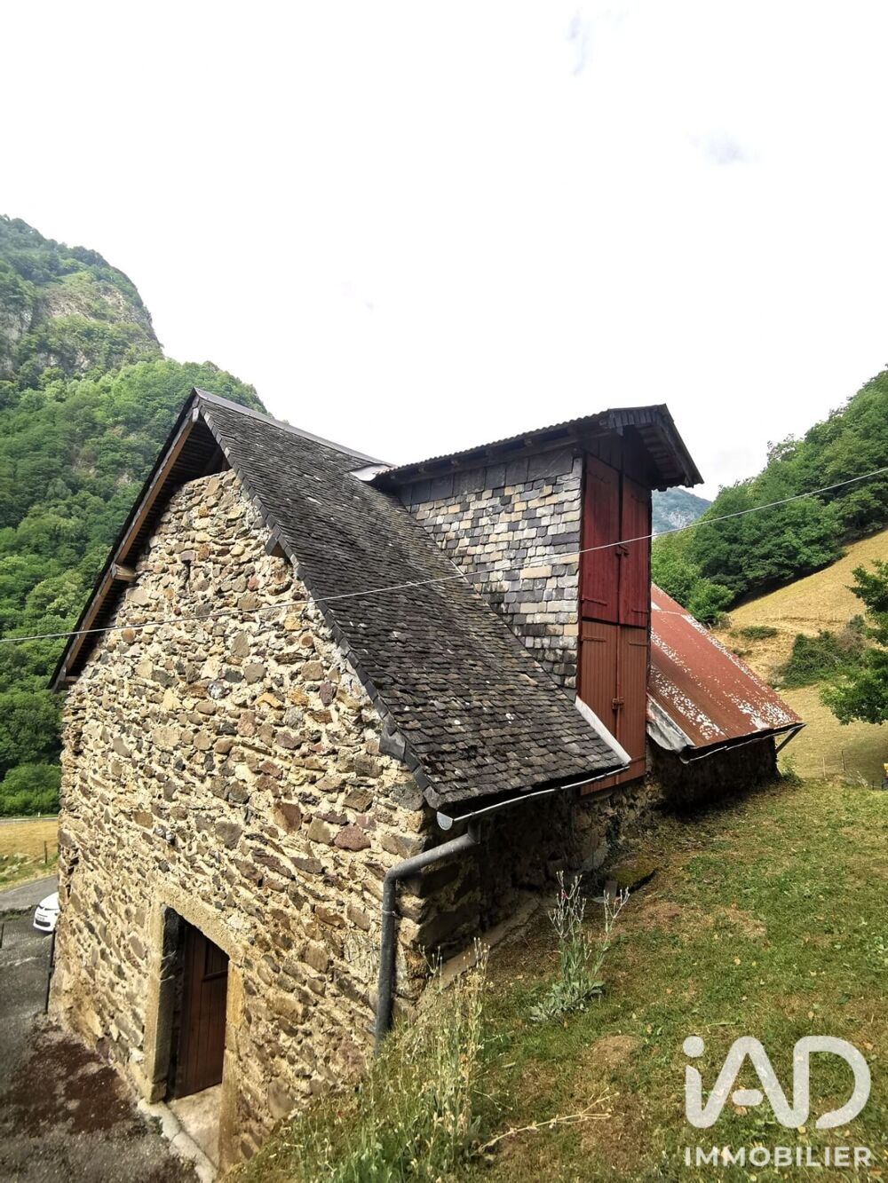 Maison 3 pièces 126 m² · à Cette-Eygun · 126 m² · 54 000 €